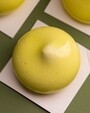 Купить Пирожное Манго-маракуйя c доставкой от Пекарни Дражина